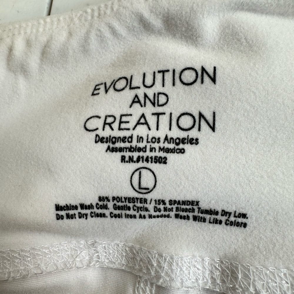 Euc Evolution & Creation Women’s Gradient Black W… - image 2